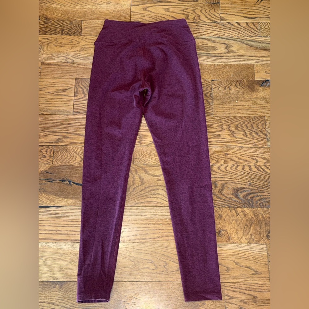Year of Ours. Everyday Yoga Legging. Sangria. Size Small. - Picture 3 of 6
